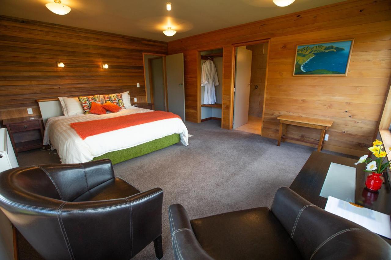 Paramata Lodge Kakapotahi Buitenkant foto